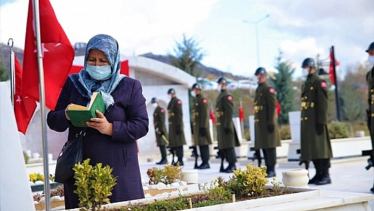 Elazığ Valisi Yırık, 'Çanakkale Zaferi, bir milletin diriliş zaferidir'