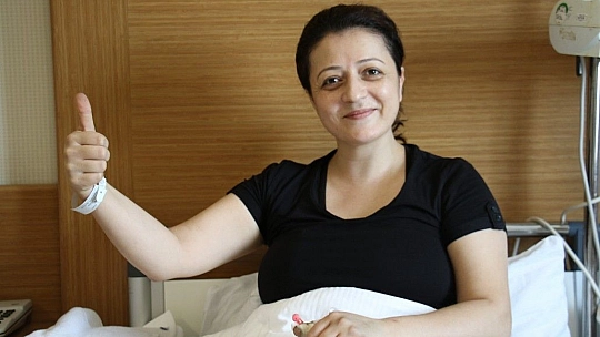 Bardağı kaldıramayınca hastaneye gitti, kolu kesilmekten son anda kurtuldu