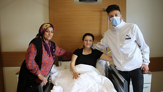 Bardağı kaldıramayınca hastaneye gitti, kolu kesilmekten son anda kurtuldu