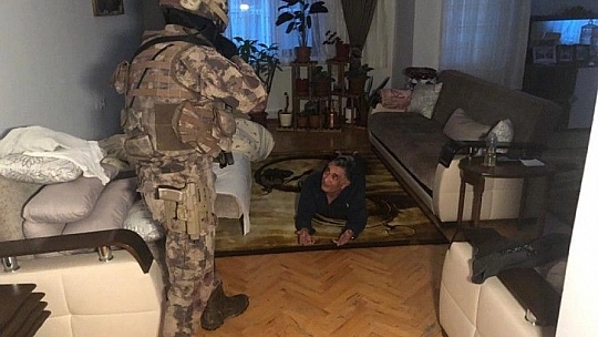 Elazığ dahil 8 ilde uyuşturucu tacirlerine operasyon