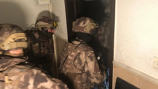 Elazığ dahil 8 ilde uyuşturucu tacirlerine operasyon