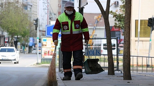 Elazığ'da kısıtlamada herkes evde, onlar görevde