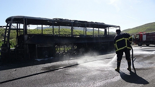 46 yolcusu bulunan otobüste faciaya ramak kaldı