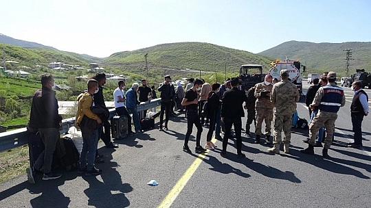 46 yolcusu bulunan otobüste faciaya ramak kaldı