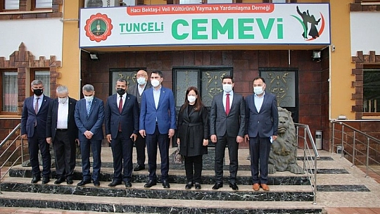 Bakan Kurum Tunceli'de temaslarda bulundu
