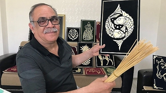 Görenler, ekin sapı olduğuna inanamıyor, sapı sanata dönüştürüyor
