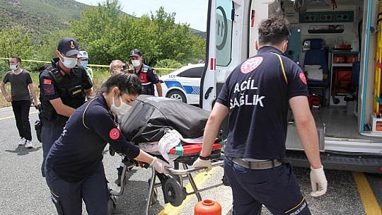Karı kocayı trafik kazası ayırdı
