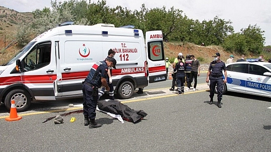 Karı kocayı trafik kazası ayırdı