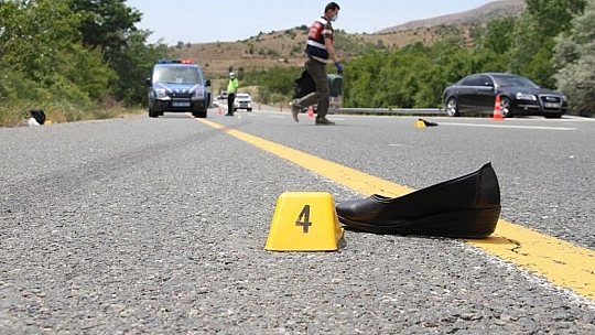 Karı kocayı trafik kazası ayırdı
