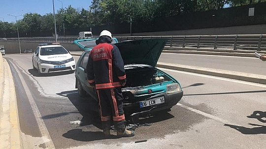 Elazığ'da araç yangını