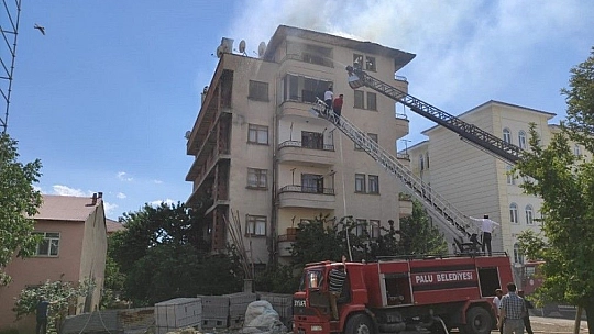 Palu'da çıkan yangın söndürüldü