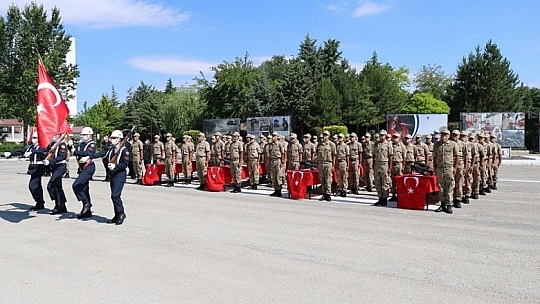 Elazığ'da acemi erler yemin etti