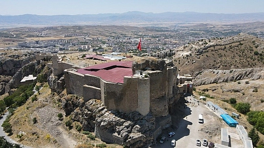 Harput'ta kazı sezonunu Vali Erkaya Yırık başlattı