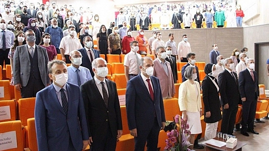 FÜ Diş Hekimliği Fakültesi ikinci yılında 64 mezun verdi