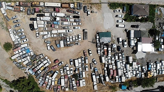 Elazığ'da araç mezarlığı, 60 milyonluk servet çürüyor
