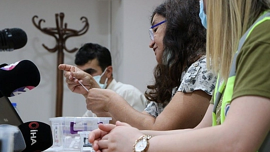 Elazığ'da 285 depremzede daha çekilen kura ile evlerine kavuştu