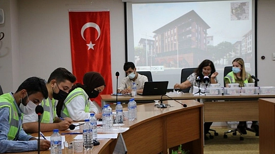 Elazığ'da 285 depremzede daha çekilen kura ile evlerine kavuştu