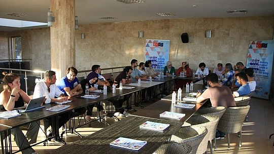 Elazığ'da 'Görünmezi Görünür Kıl' Projesi toplantısı