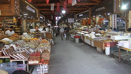 Gurbetçiler akın etti, Elazığ'da Kapalı Çarşı esnafının yüzü güldü