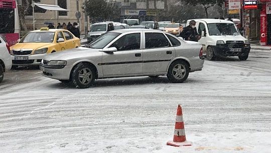 Elazığ Beyaz Gelinliğini Giydi