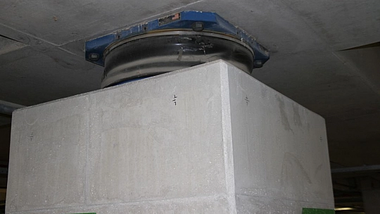 Deprem İzolatörü Şiddeti Yarı Yarıya Az Hissettiriyor