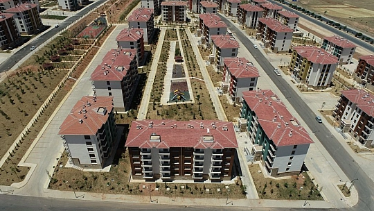 Yeni Yuvalarına Kavuşan Deprem Mağdurları: 'Evler 5 Yıldızlı Otel Gibi'