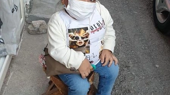 Tekerlekli Sandalyesi Çalınan Genç Kıza Dernekten Hediye