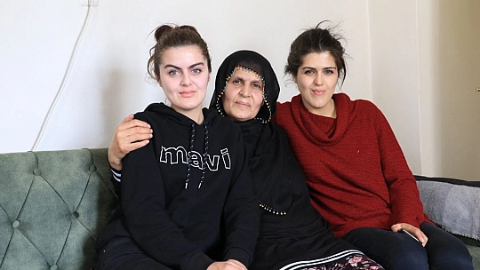 Elazığ'ın İlk Kadın Muhtarıydı, Koltuğu Eşinden Devraldı