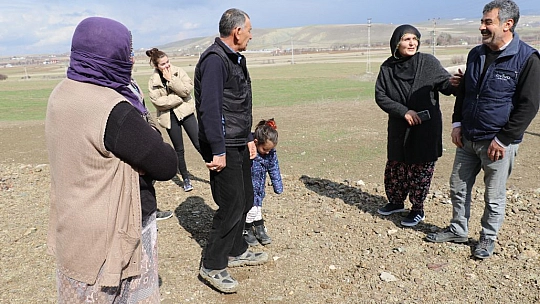 Elazığ'ın İlk Kadın Muhtarıydı, Koltuğu Eşinden Devraldı