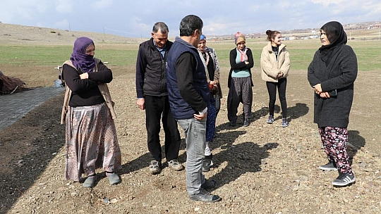 Elazığ'ın İlk Kadın Muhtarıydı, Koltuğu Eşinden Devraldı