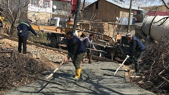 Engelli Vatandaş İçin Beton Yol Yapıldı