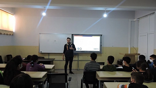 Elazığ'da İlk Teravih Namazında Camiler Doldu Taştı