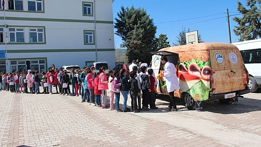 'Kantinbüs' Kantini Bulunmayan Köy Okulları İçin Yollarda