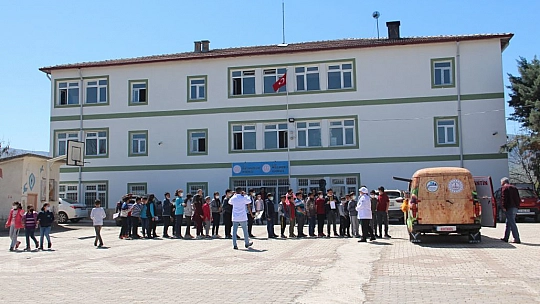 'Kantinbüs' Kantini Bulunmayan Köy Okulları İçin Yollarda