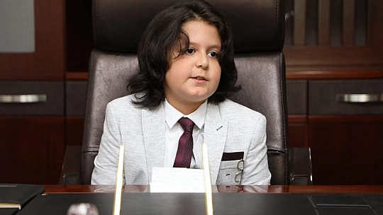 Koltuğa Oturdu İlk Hedefi Elazığ'ı Büyükşehir Yapmak Oldu