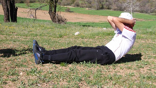 59 Yaşında Günde 20 Kilometre Koşarak Ultra Maratona Hazırlanıyor