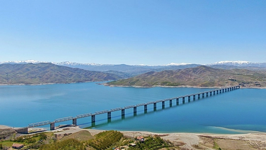Türkiye'nin En Uzun Demir Yolu Köprüsü Elazığ'da