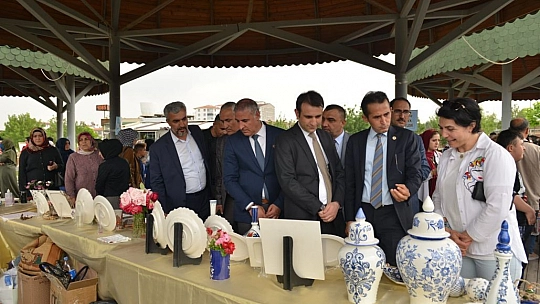 Elazığ'da 'Hayat Boyu Öğrenme Şenliği' Düzenlendi