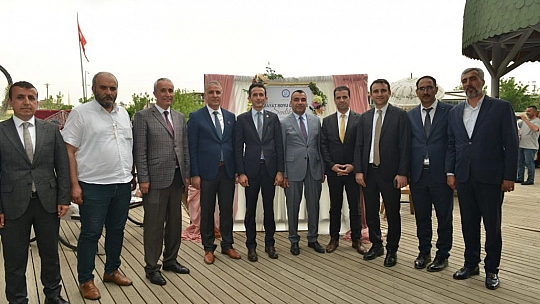 Elazığ'da 'Hayat Boyu Öğrenme Şenliği' Düzenlendi