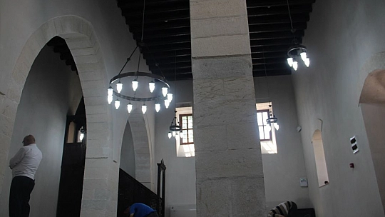 Elazığ'da 800 yıllık camiye yoğun ilgi