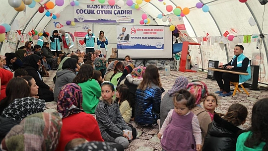 Elazığ Belediyesi depremzede kadınları yalnız bırakmadı
