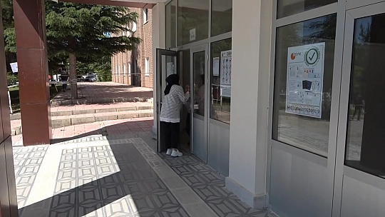 Depremde her şeyini kaybeden Malatyalı genç, Elazığ'da 1 dakika ile sınava giremedi