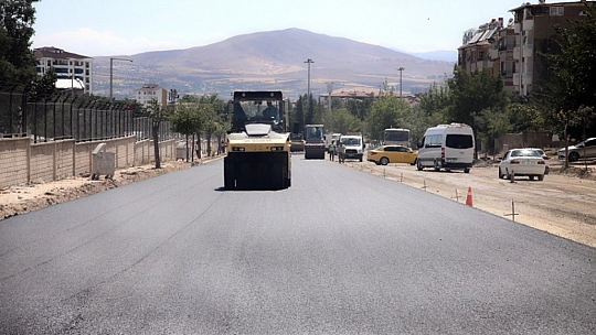 Başkan Şerifoğulları Ulukent'te Yapılan Çalışmaları İnceledi