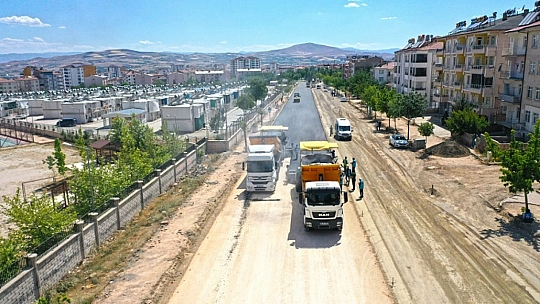 Başkan Şerifoğulları Ulukent'te Yapılan Çalışmaları İnceledi