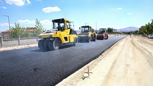Başkan Şerifoğulları Ulukent'te Yapılan Çalışmaları İnceledi