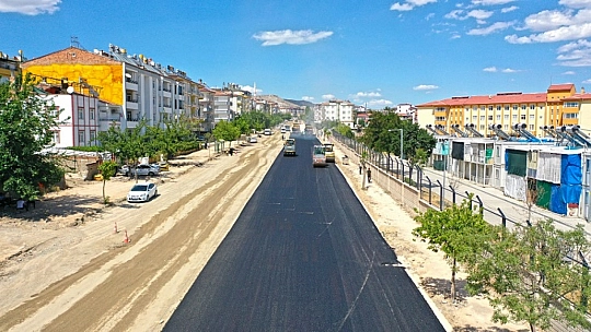 Başkan Şerifoğulları Ulukent'te Yapılan Çalışmaları İnceledi