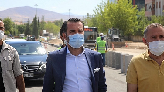Başkan Şerifoğulları Ulukent'te Yapılan Çalışmaları İnceledi