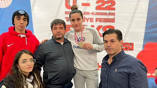 Boksörlerimiz Kırşehir'i salladı