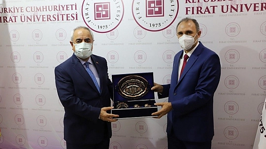 Bakan Yardımcıları ve Rektörlerden Fırat Üniversitesine Ziyaret