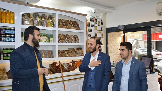 HÜDA PAR Elazığ Gençlik Kolları Miraç Kandili Dolasıyla Esnaf Ziyareti Gerçekleştirdi